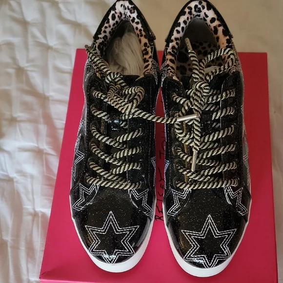 Betsey Johnson GROOVE BLACK Glitter Star Flatform Sneakers - Picture 11 of 16